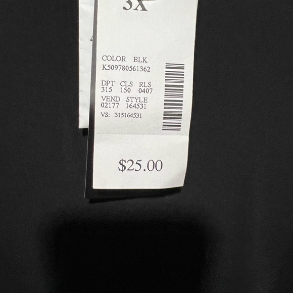 Plus Size Top - Picture 3 of 4